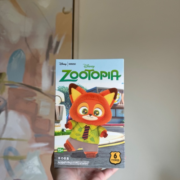 Miniso x Disney Zootopia Vinyl Plush Keychain Pendant - 100% Authentic! - Picture 7 of 8